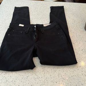 Almost new Rag and Bone Legging Style Jean